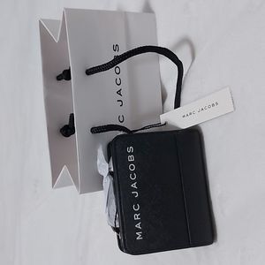 Marc Jacobs black wallet